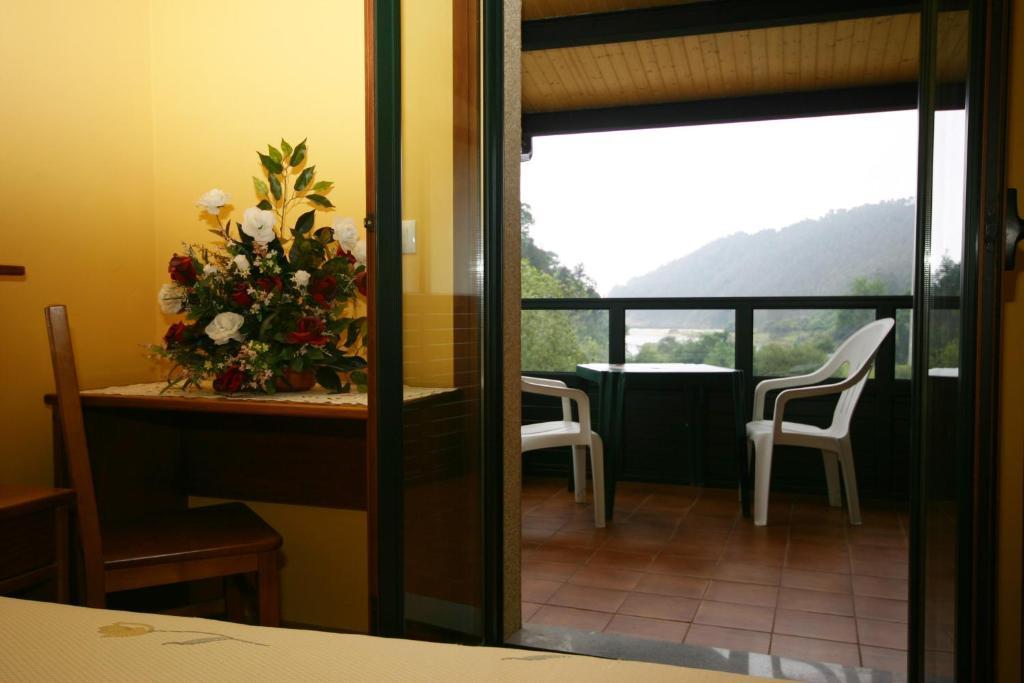 Hotel Restaurante Канеро Номер фото